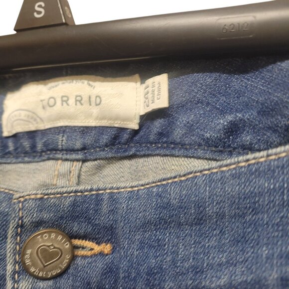 Torrid Denim Girlfriend Jeans Size 24 TALL Distressed Light Wash High Rise‎ - Picture 6 of 16